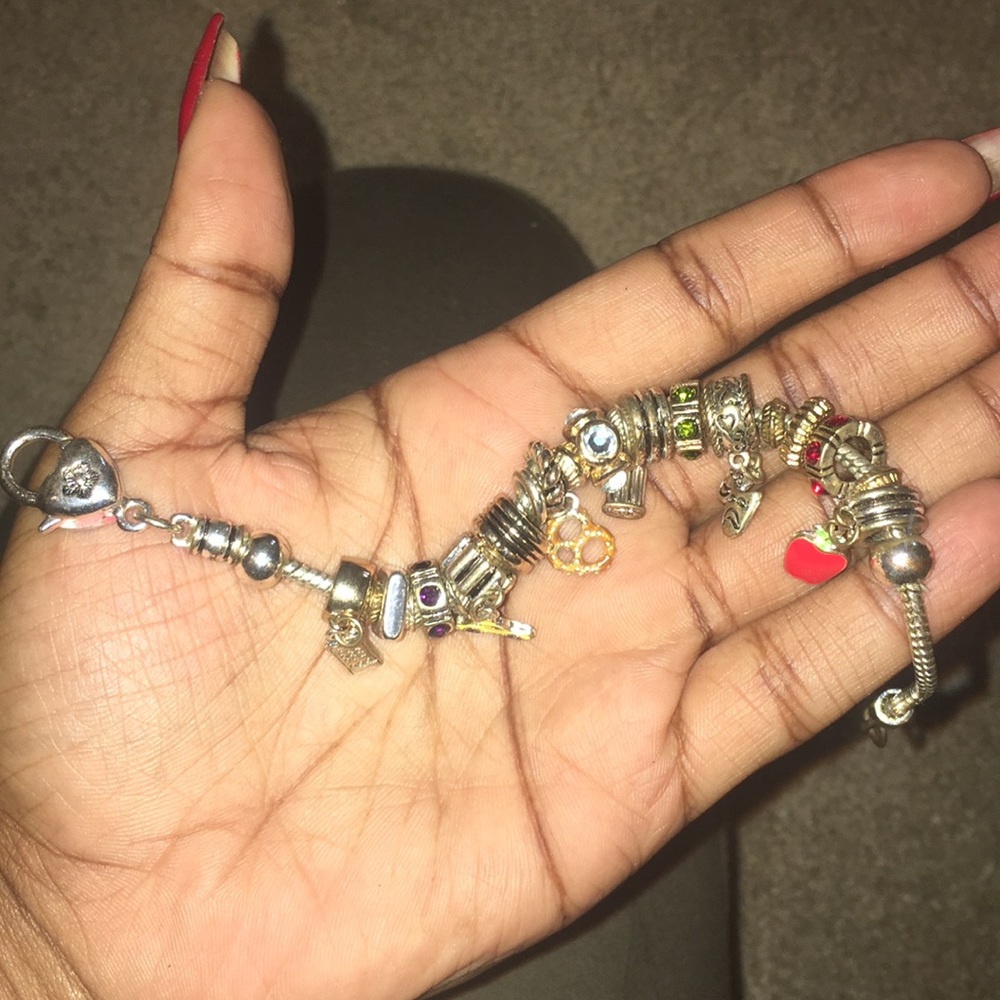 Beautiful New York Charm Bracelet